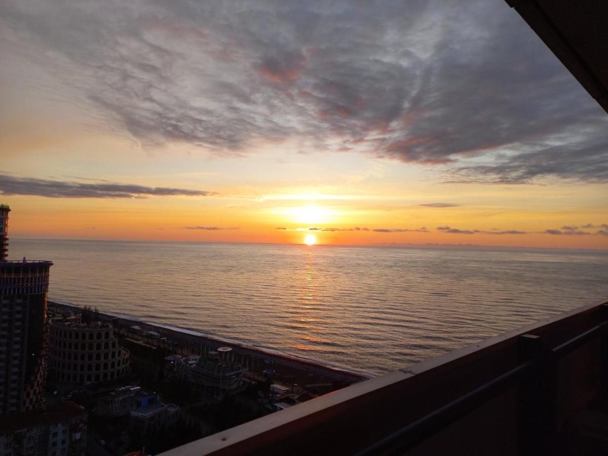 Orbi City, Batumi, Georgia Bagian luar foto